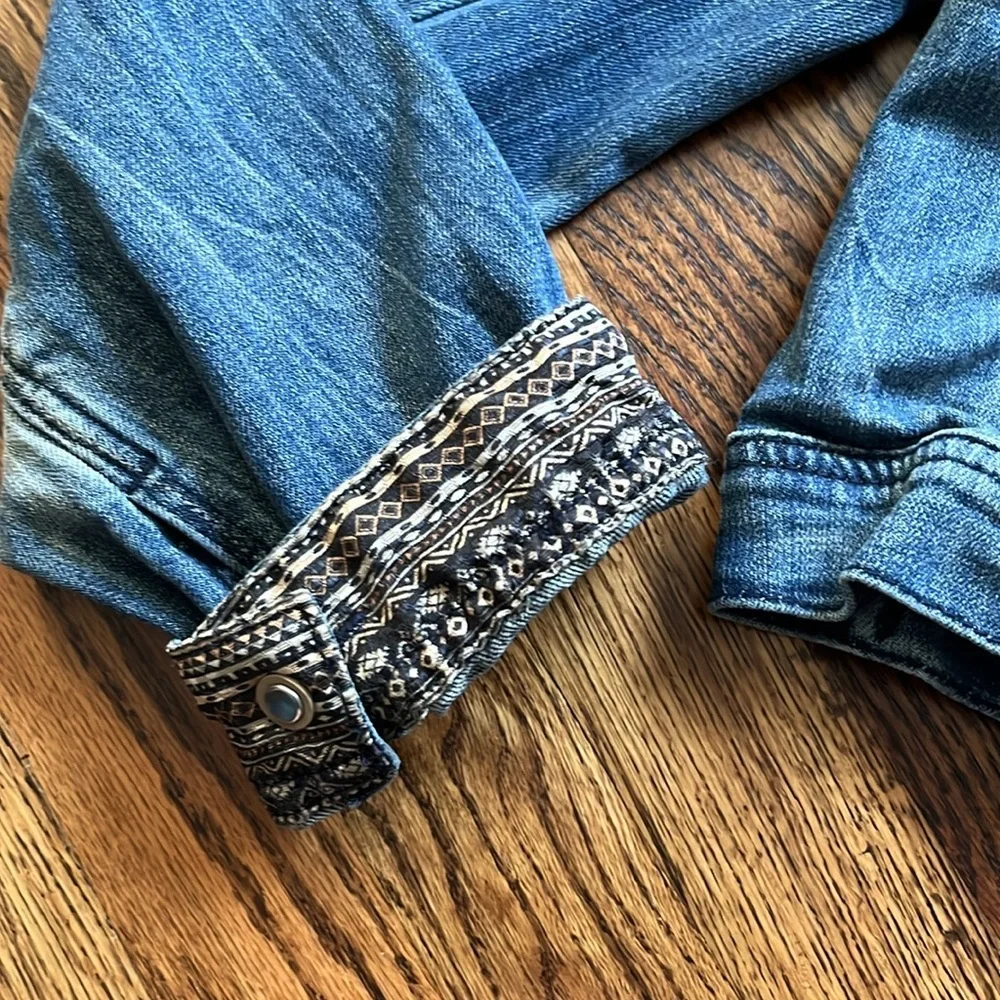 Grace women’s distressed